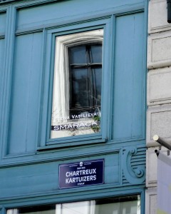 Esmeralda LOGO on window